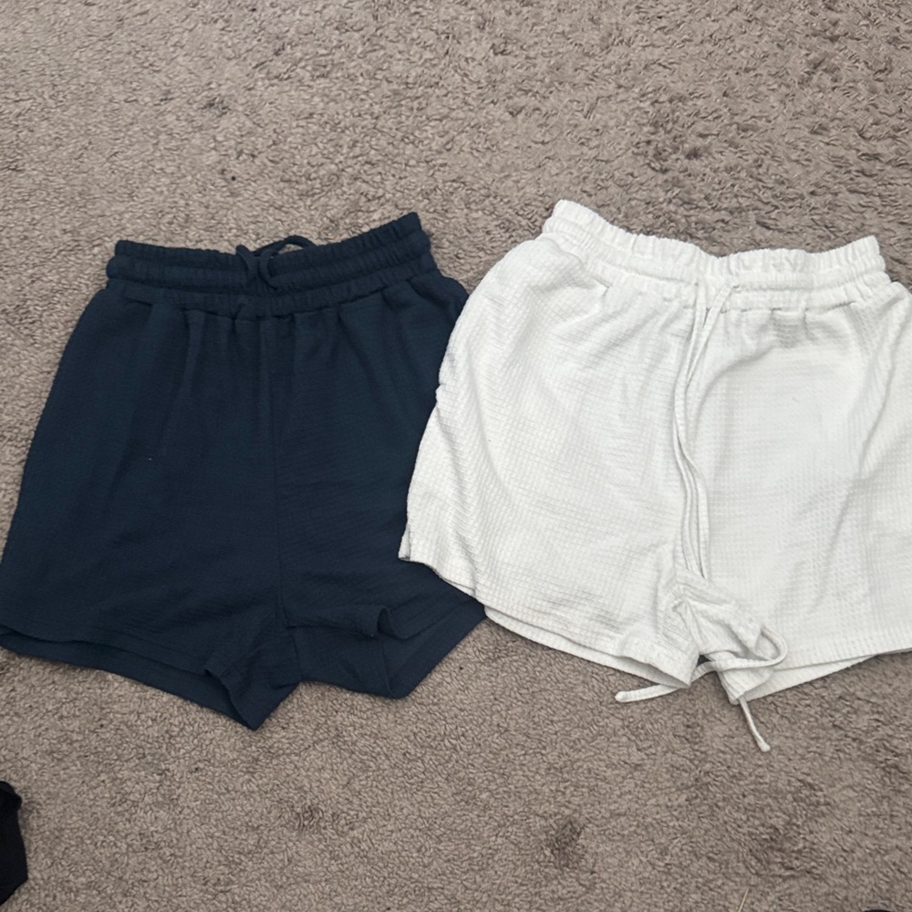 Amazon Women's Shorts in Navy and White
